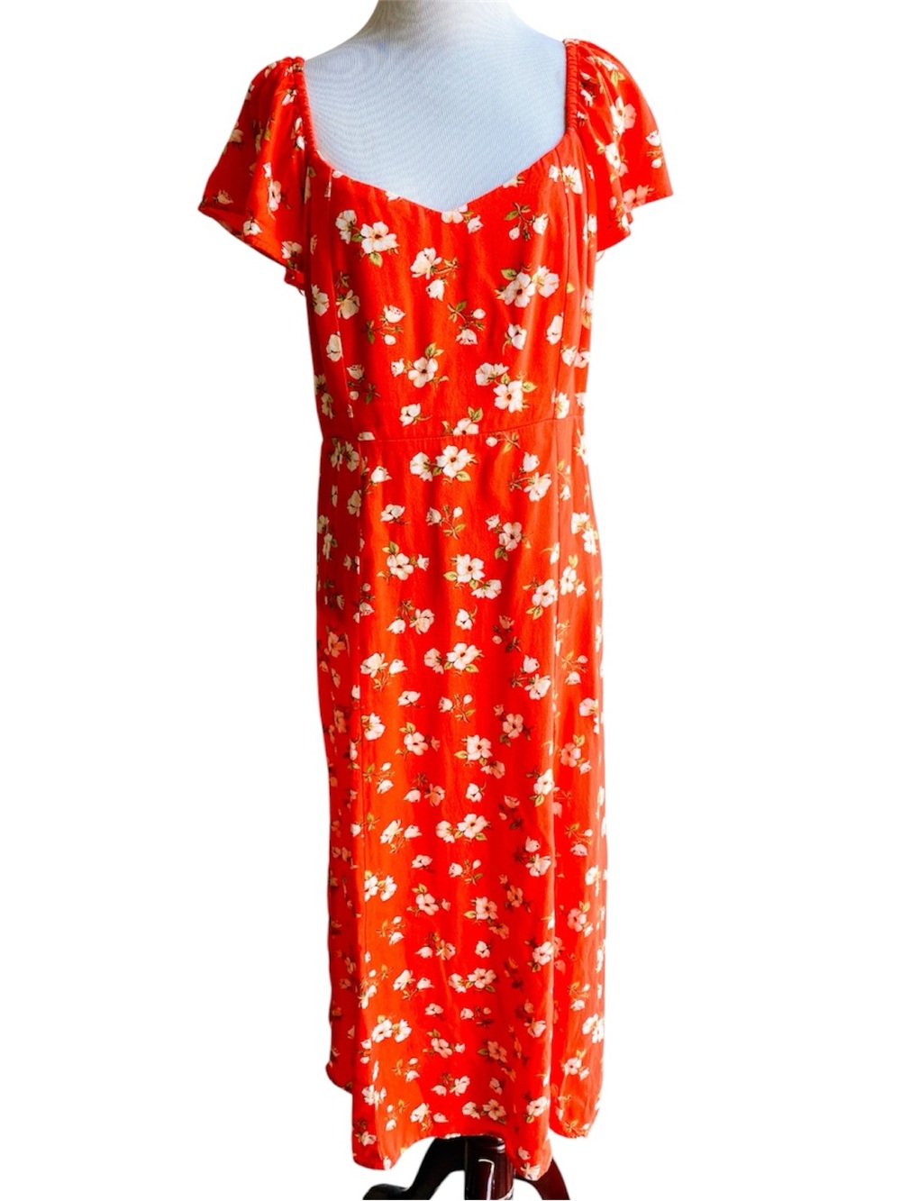 Old Navy Flutter-Sleeve Crepe
Midi Dress Coral Red Large Cottagecore Milkmaid